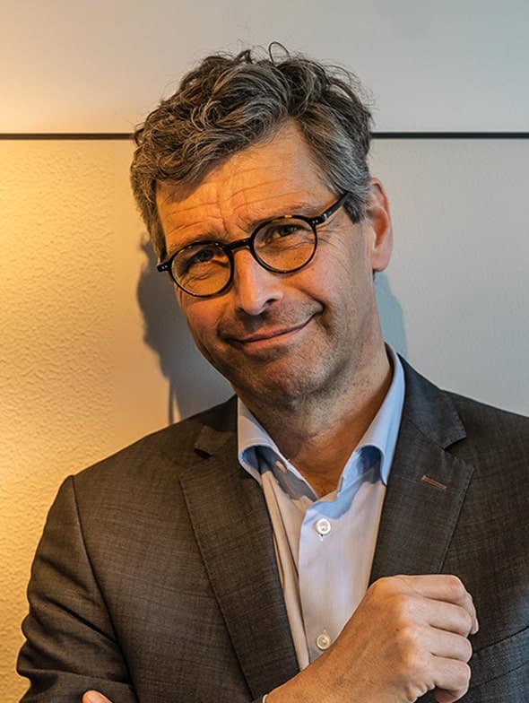 Portret van Kees van Laarhoven